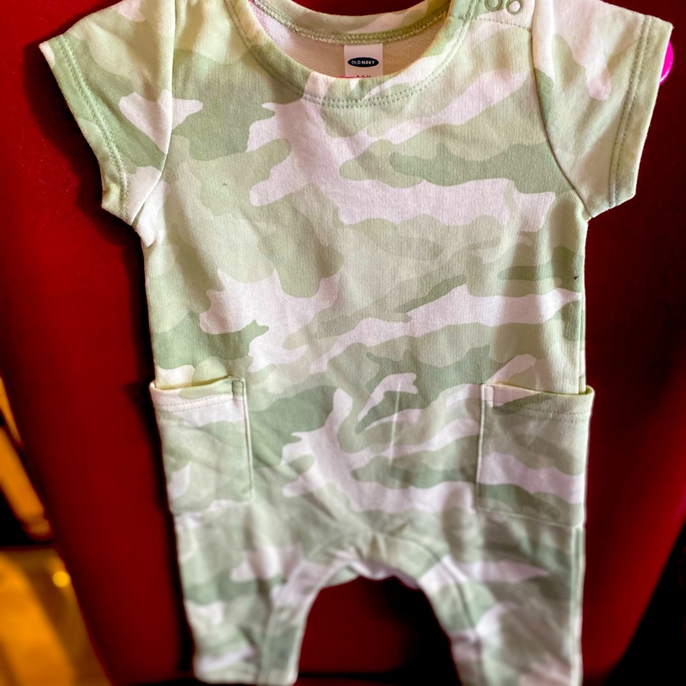 Old navy infants camouflage onesie